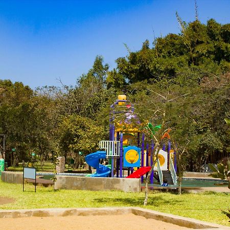Eden Estates & Resort Lilongwe Exteriör bild