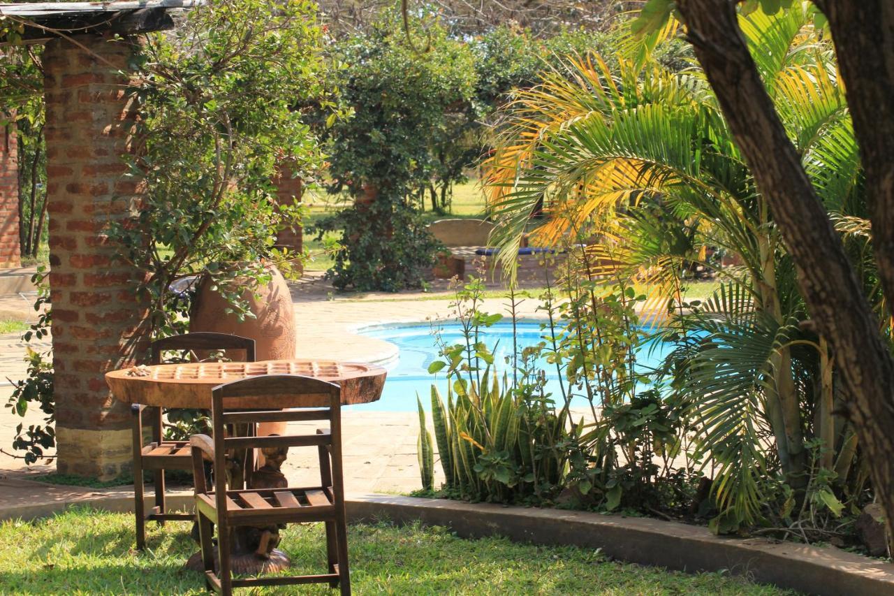 Eden Estates & Resort Lilongwe Exteriör bild