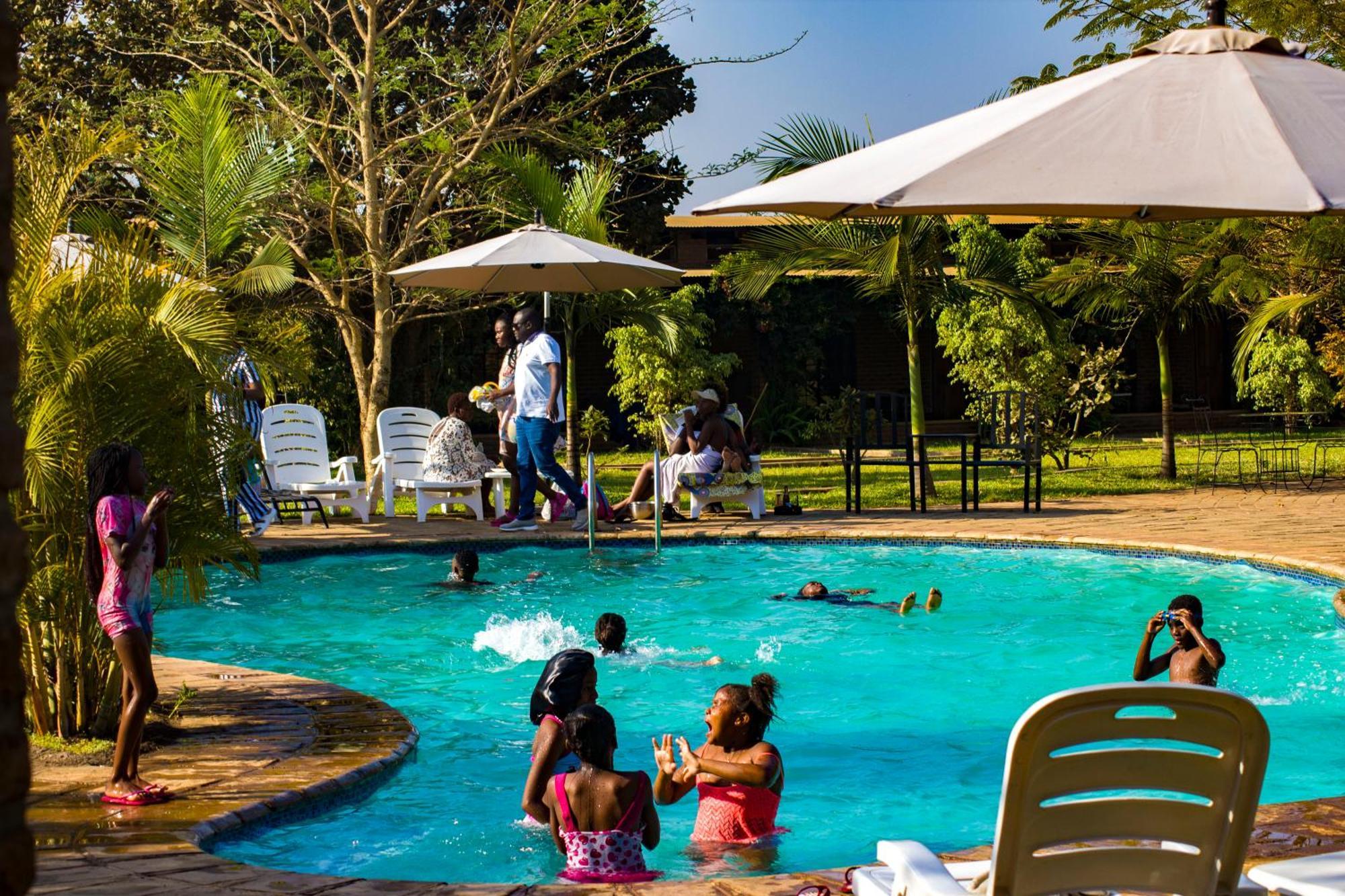 Eden Estates & Resort Lilongwe Exteriör bild